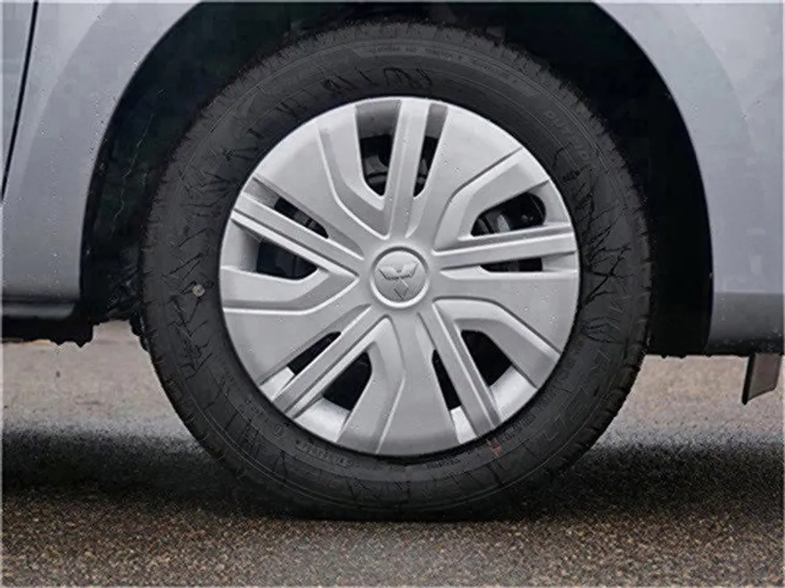 2024 Mitsubishi Mirage G4 ES photo 1
