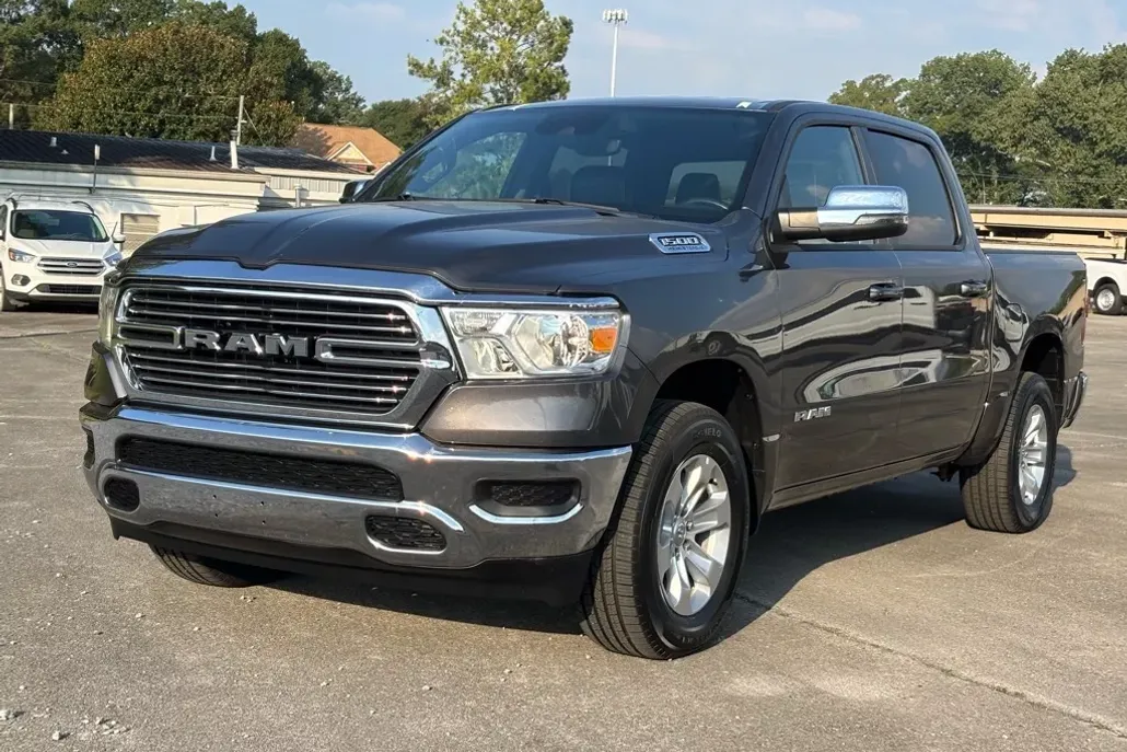 2024 Ram 1500 Laramie photo 1