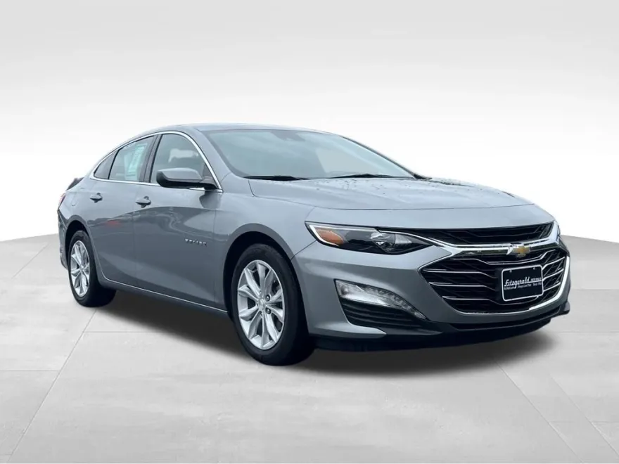 2023 Chevrolet Malibu 1LT photo 1
