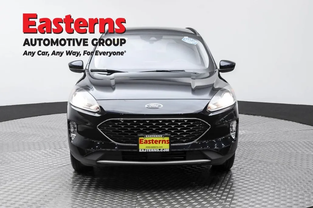 2021 Ford Escape Hybrid SEL photo 1
