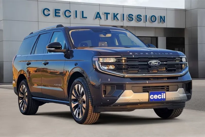 2025 Ford Expedition Platinum photo 1