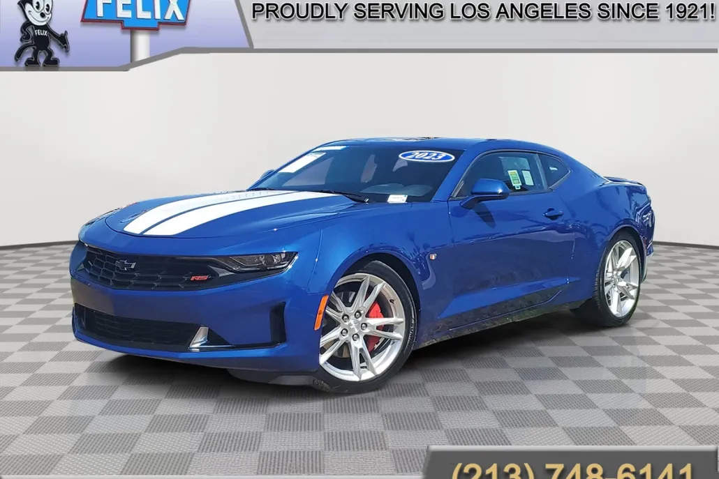 2023 Chevrolet Camaro 1LT photo 1