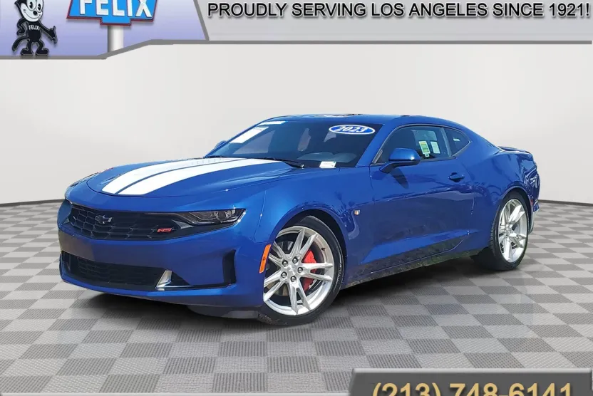 2023 Chevrolet Camaro 1LT photo 1