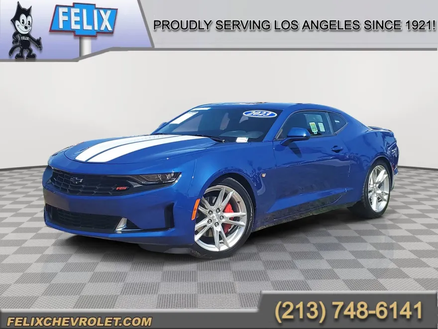 2023 Chevrolet Camaro 1LT photo 1