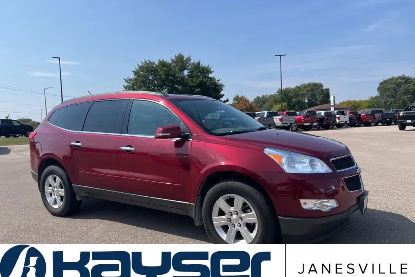 2011 Chevrolet Traverse 2LT photo 1
