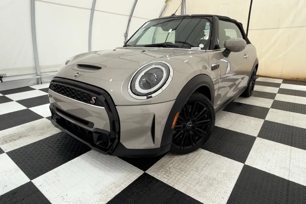 2024 Mini Cooper S Convertible photo 1