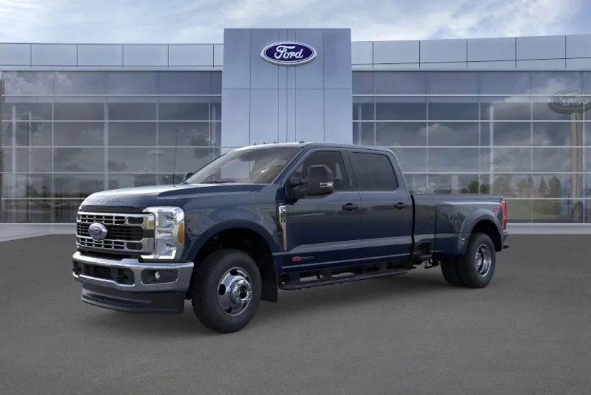 2025 Ford F-350 XLT photo 1