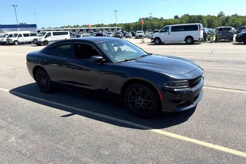2017 Dodge Charger SXT AWD photo 1