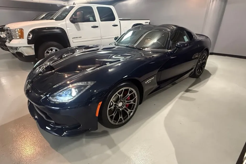 2017 Dodge Viper GTC GTS-R photo 1