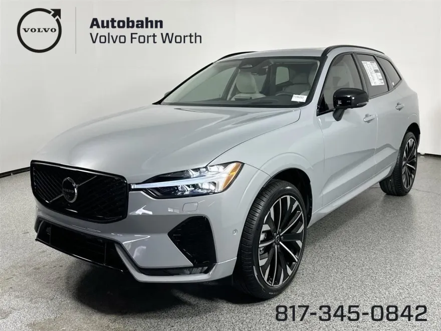 2026 Volvo XC60 B5 photo 1