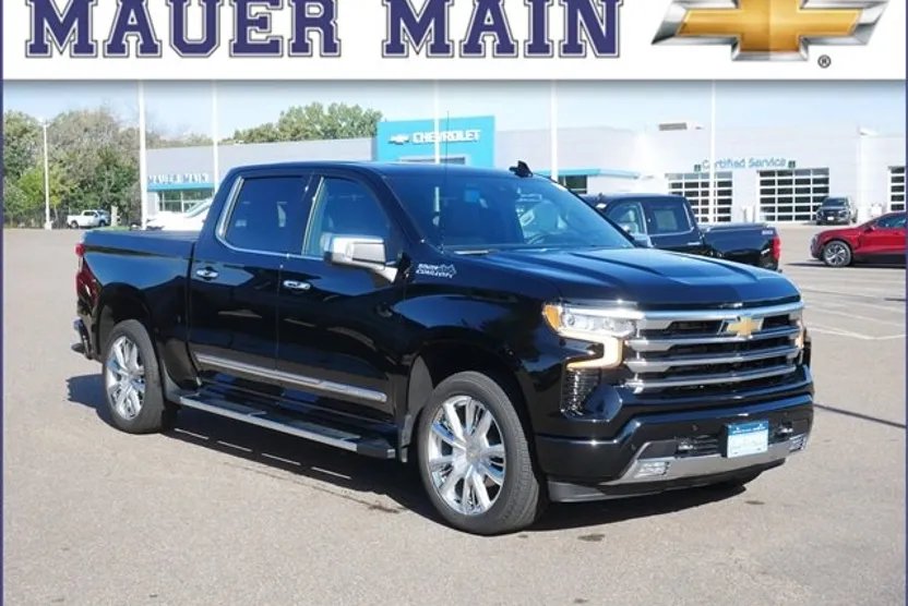 2025 Chevrolet Silverado 1500 High Country photo 1