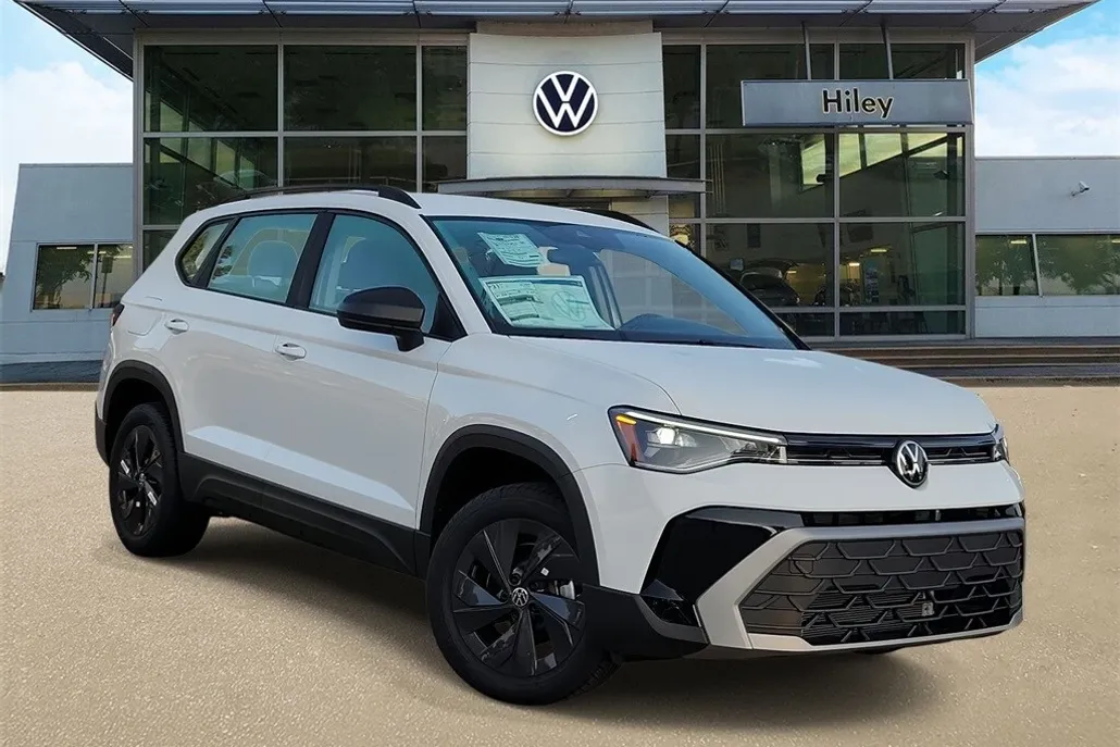 2025 Volkswagen Taos S photo 1