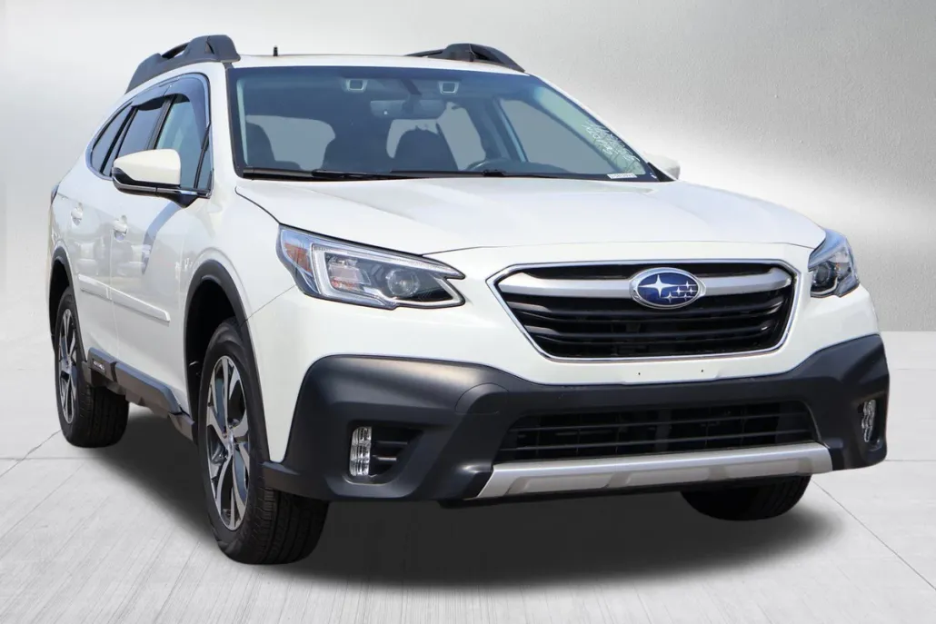 2022 Subaru Outback Limited photo 1