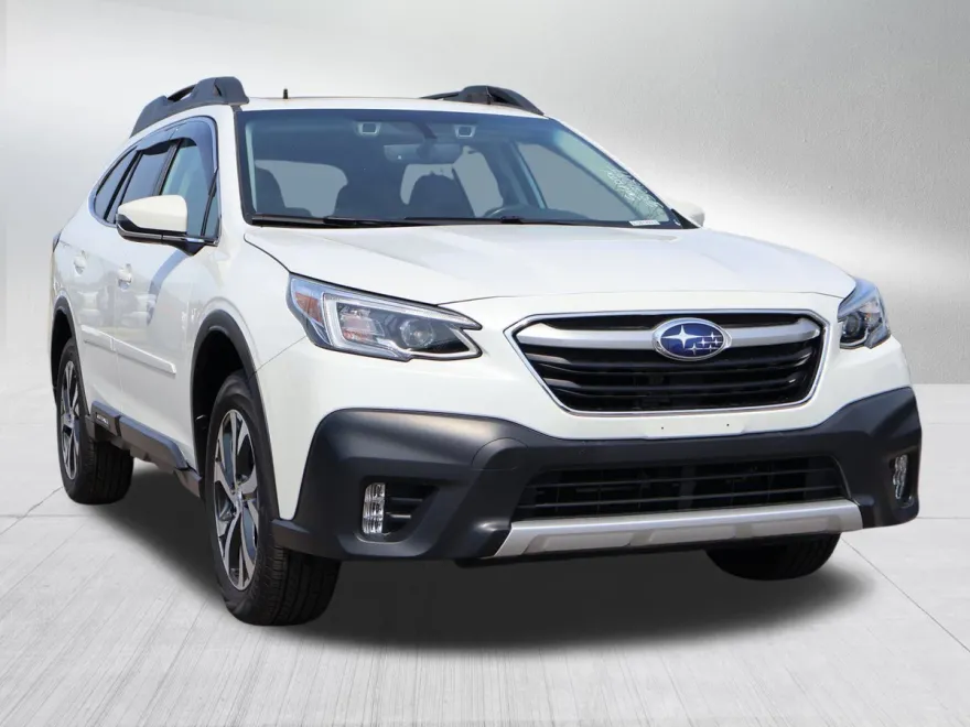 2022 Subaru Outback Limited photo 1