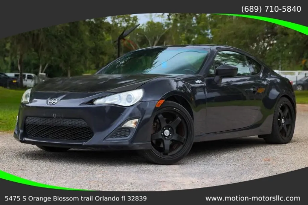 2013 Scion FR-S photo 1