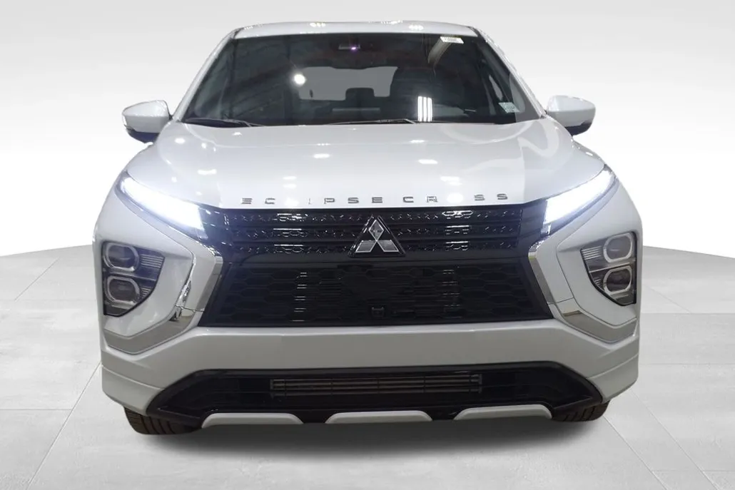 2024 Mitsubishi Eclipse Cross SEL photo 1