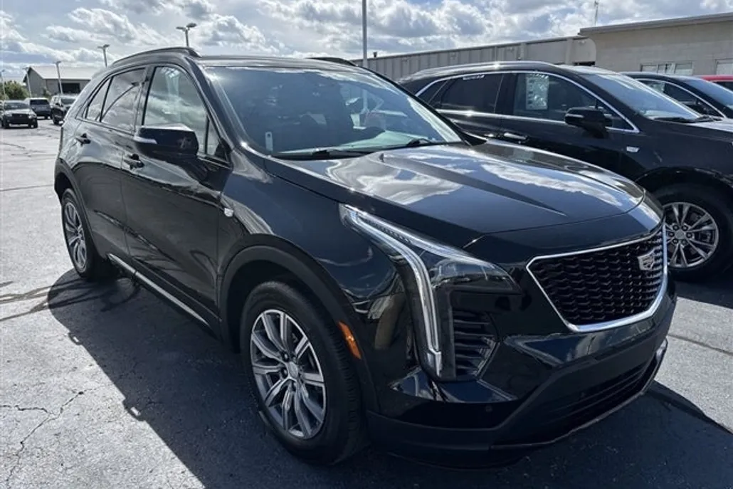 2022 Cadillac XT4 Sport photo 1