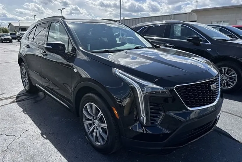 2022 Cadillac XT4 Sport photo 1