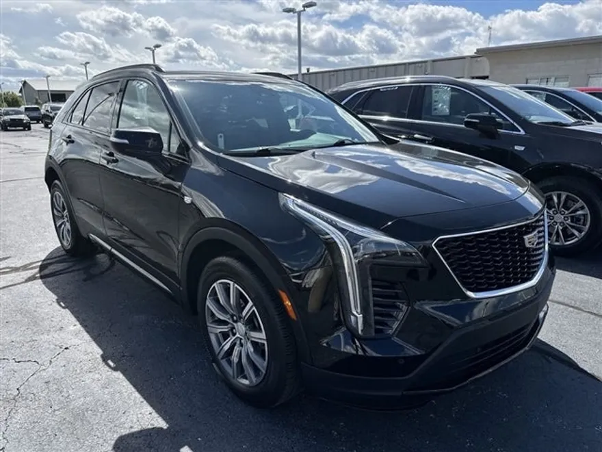 2022 Cadillac XT4 Sport photo 1
