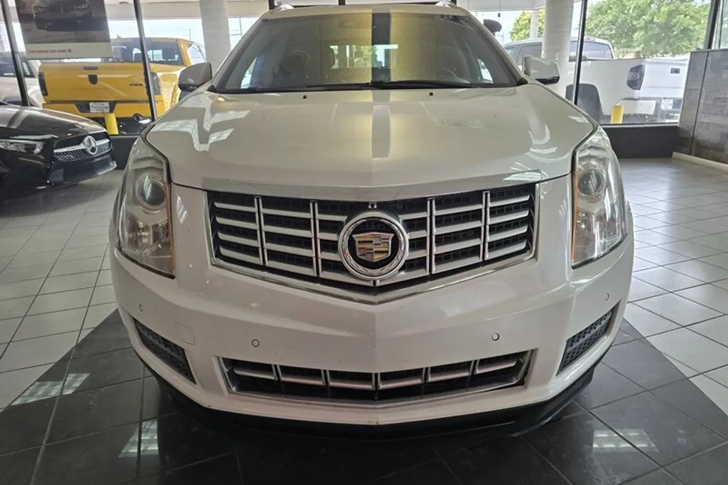 2015 Cadillac SRX Luxury photo 1