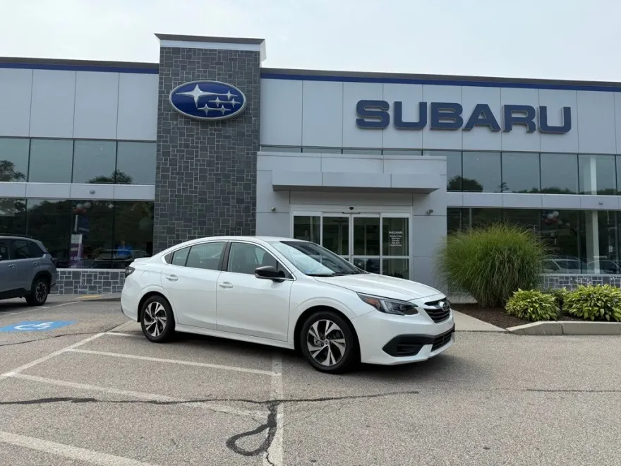 2022 Subaru Legacy Base photo 1