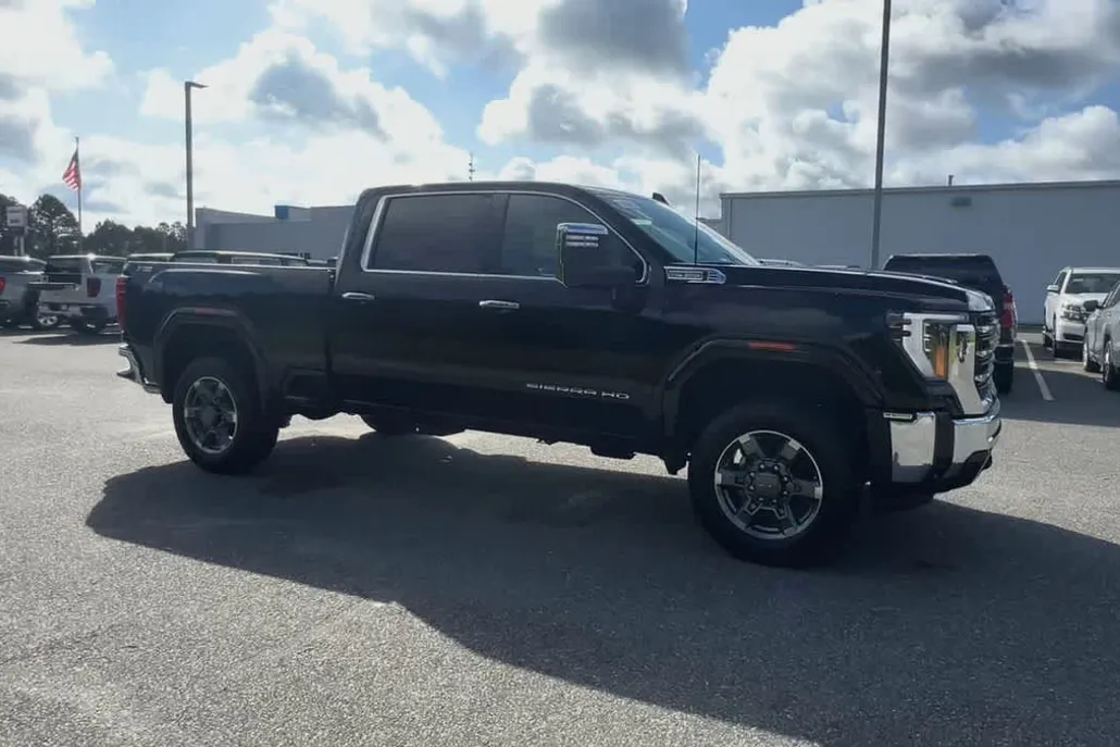 2025 Gmc Sierra 2500 SLT photo 1