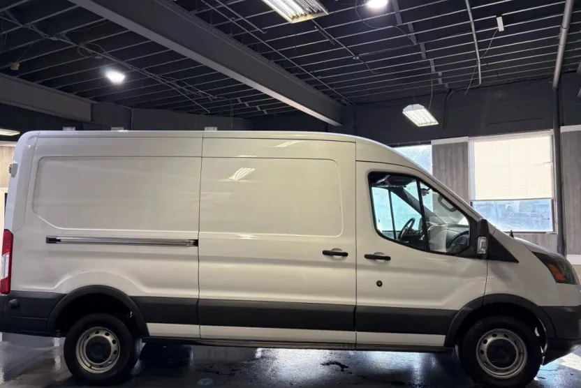 2015 Ford Transit Van photo 1