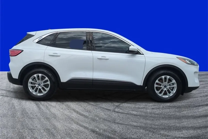 2020 Ford Escape SE photo 1