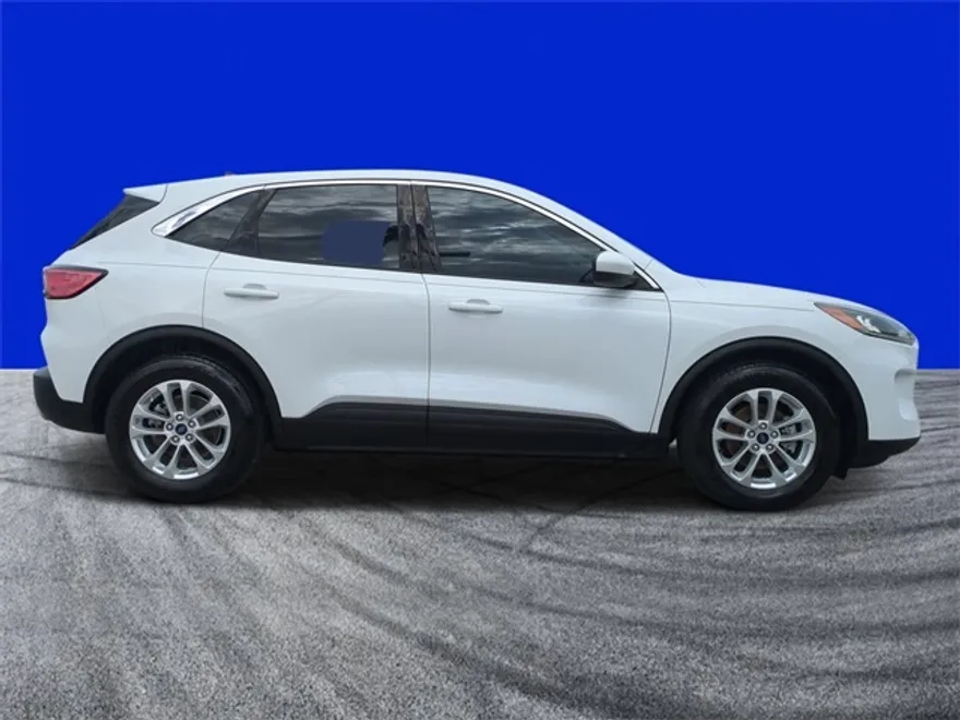 2020 Ford Escape SE photo 1