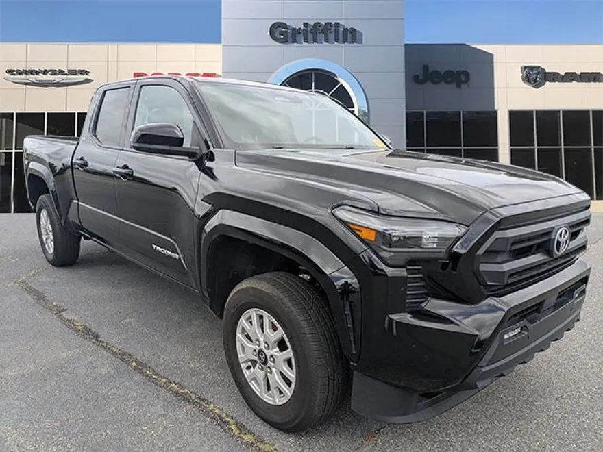 2024 Toyota Tacoma SR5 photo 1