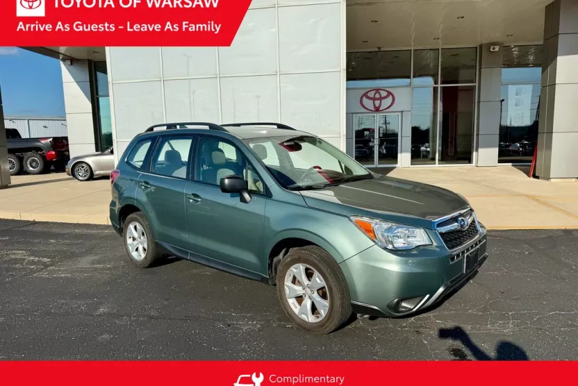 2016 Subaru Forester 2.5i photo 1