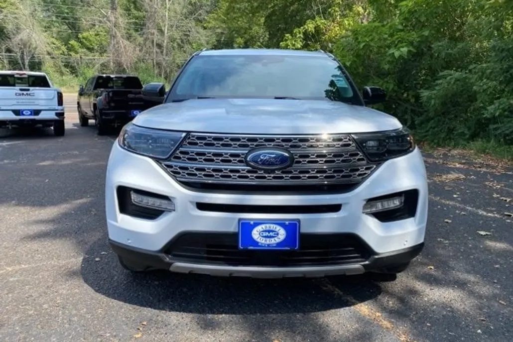 2023 Ford Explorer Limited photo 1