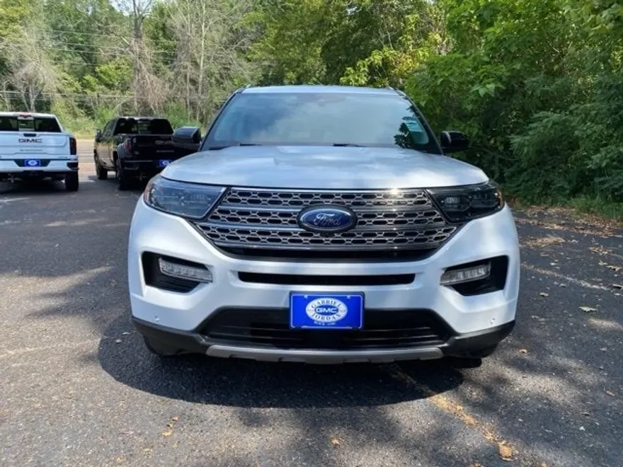 2023 Ford Explorer Limited photo 1