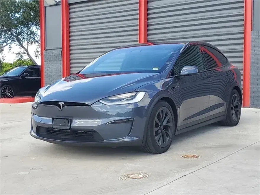 2022 Tesla Model X photo 1