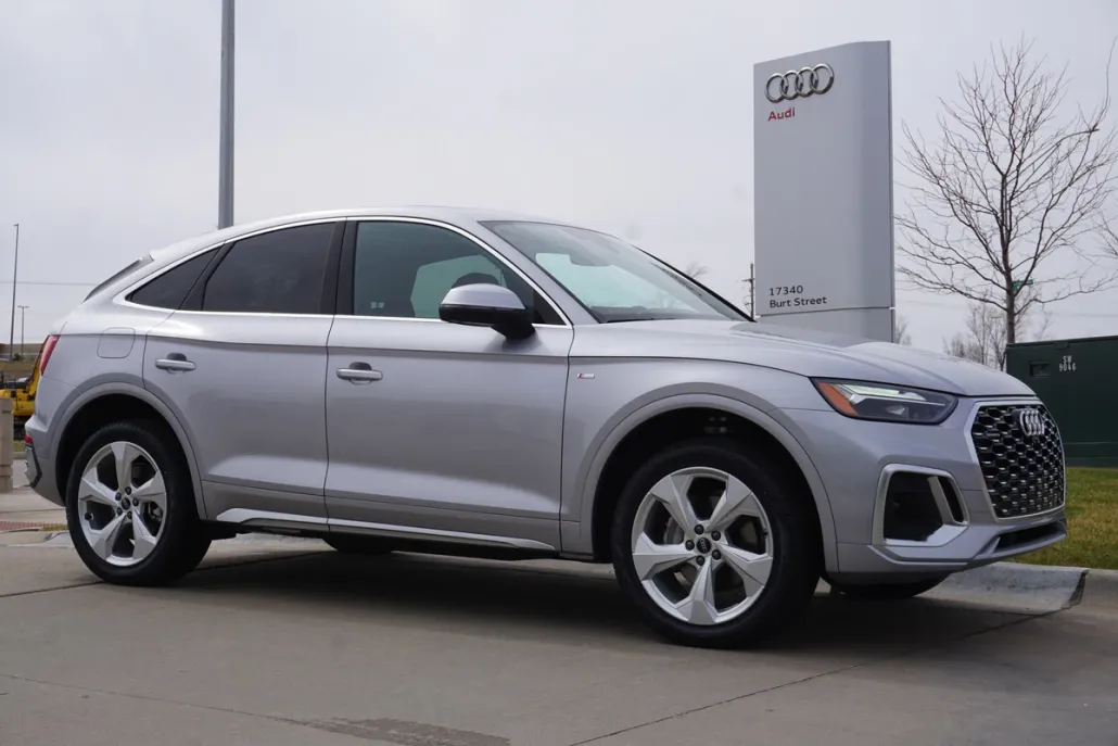 2025 Audi Q5 Sportback S line Premium Plus photo 1