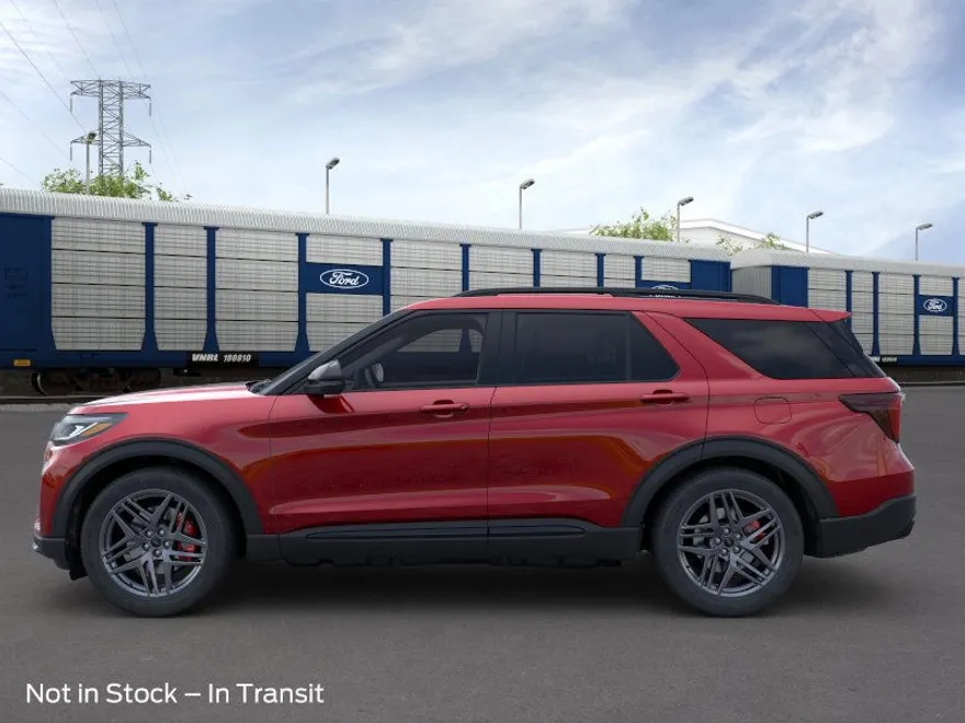2025 Ford Explorer ST photo 1