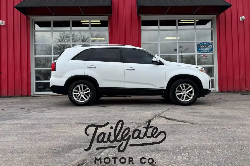 2015 Kia Sorento LX photo 1