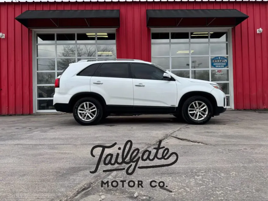 2015 Kia Sorento LX photo 1