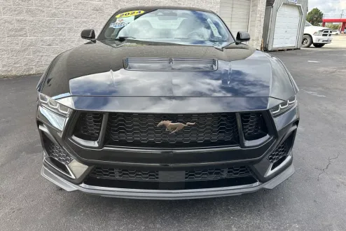 2024 Ford Mustang GT Premium photo 3