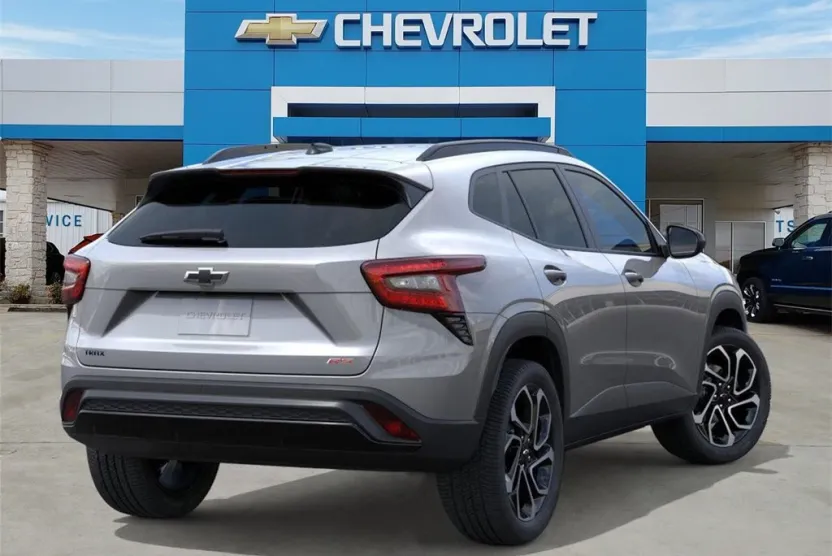 2025 Chevrolet Trax photo 1