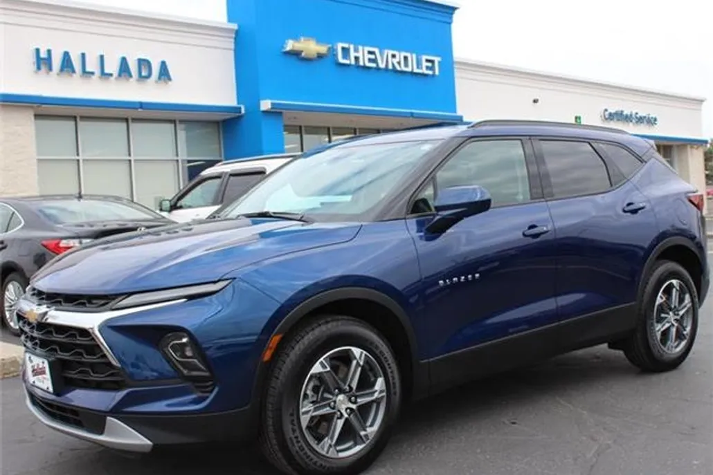 2023 Chevrolet Blazer 2LT photo 1