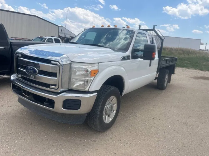 2015 Ford F-350 XLT photo 1