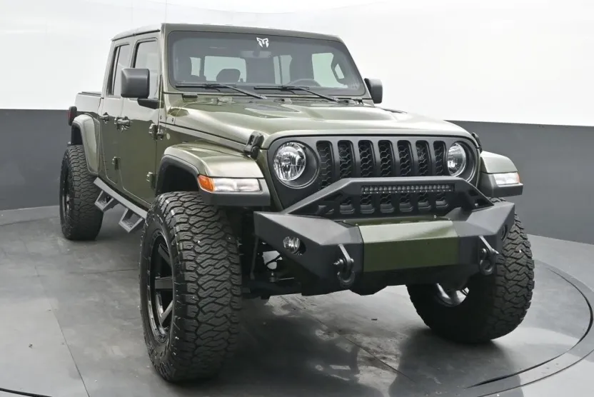 2022 Jeep Gladiator Overland photo 1