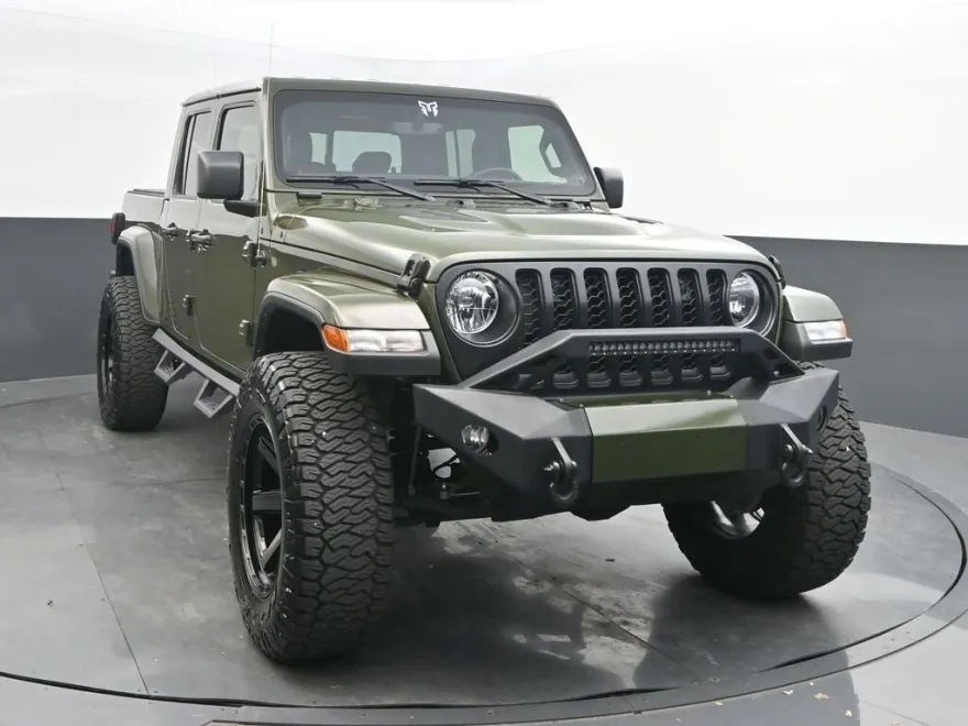 2022 Jeep Gladiator Overland photo 1