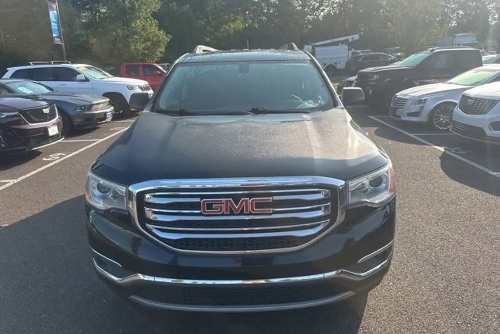 2019 Gmc Acadia SLE photo 1