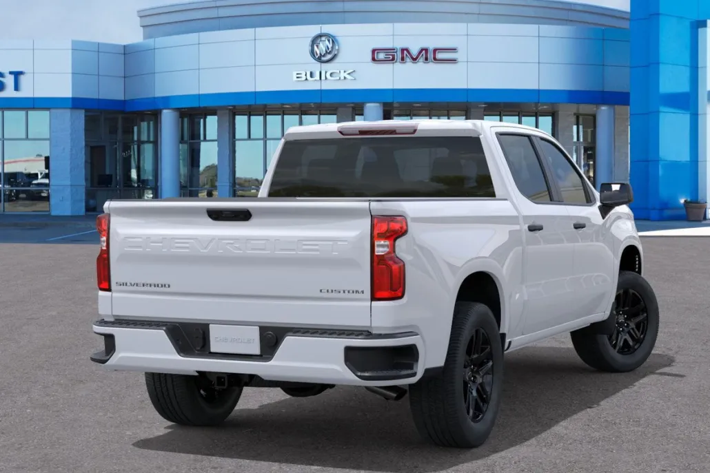 2026 Chevrolet Silverado 1500 Custom photo 1