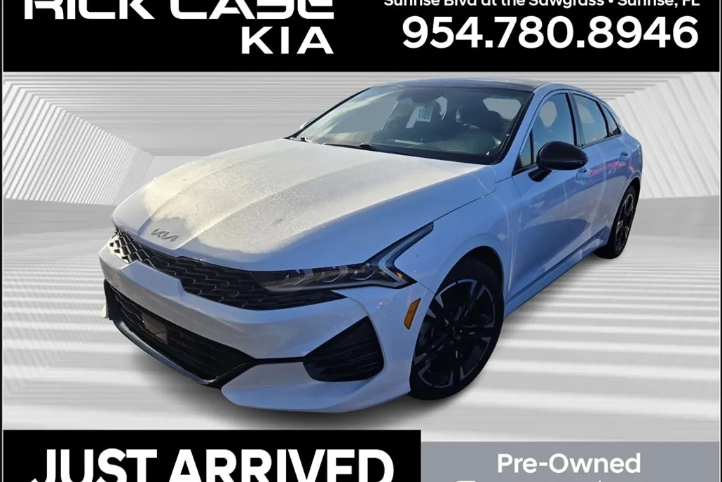 2024 Kia K5 GT-Line photo 1