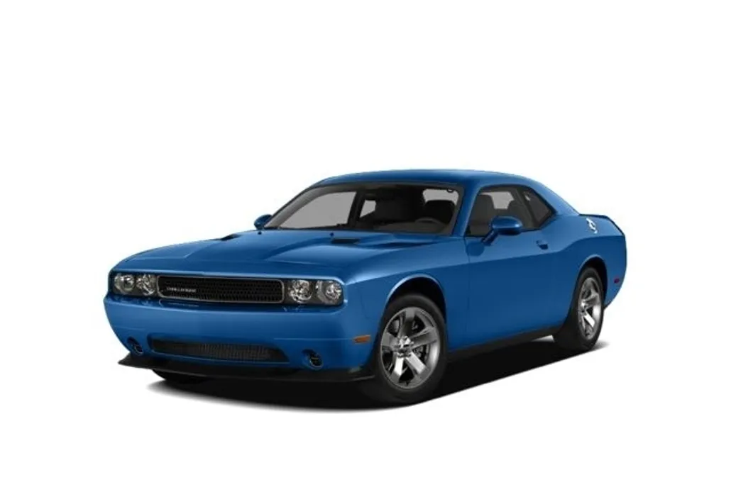 2013 Dodge Challenger SXT Plus photo 1