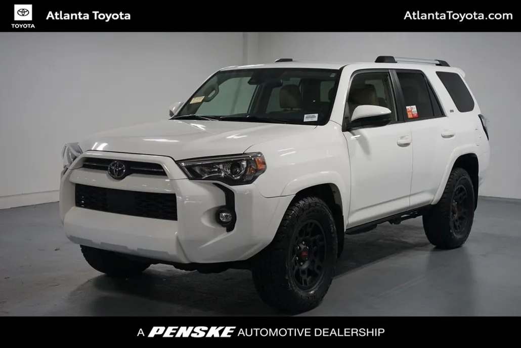 2022 Toyota 4Runner SR5 photo 1