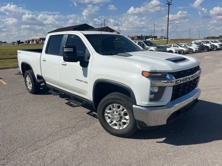 2021 Chevrolet Silverado 2500HD LT photo 1